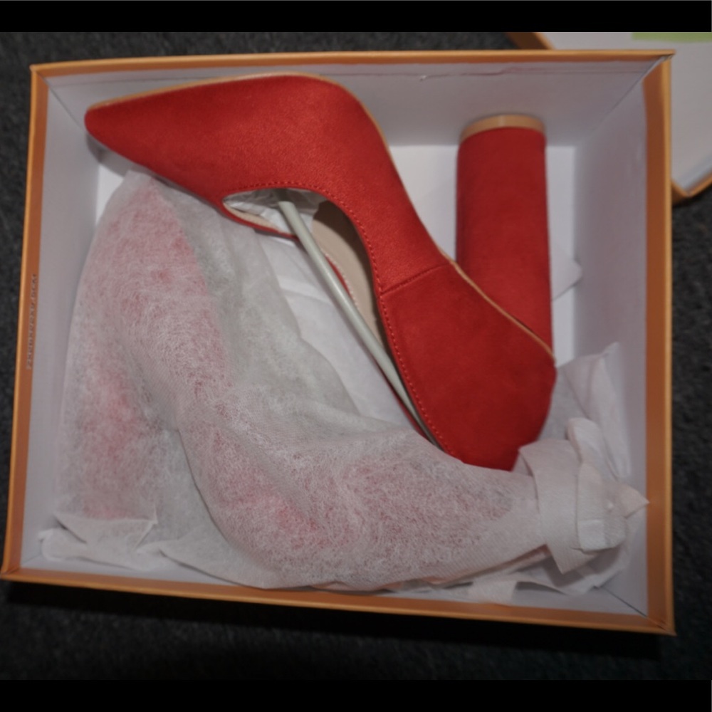 Brand New Public Desire Heels - Picture 2 of 2